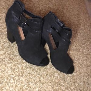 Black Gianni Bini Heel